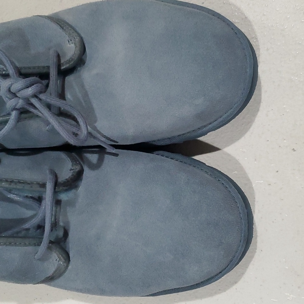 UGG Lace up boots Like new M11 - Picture 7 of 7